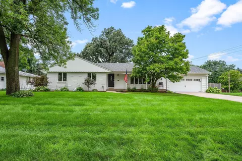 6800 Chapel Ln, Edina, MN 55439