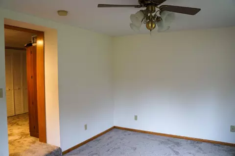 Bedroom - 43 E Niagara St, Duluth, MN 55811 photo 8 of 8