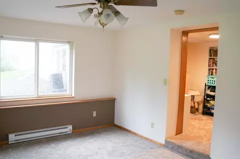 Bedroom - 43 E Niagara St, Duluth, MN 55811 photo 7 of 8