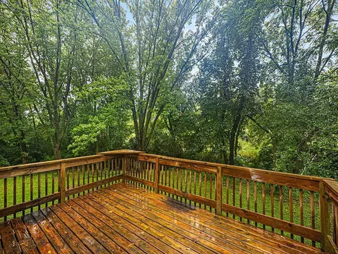 Exterior - 517 Ladonna Ln, Faribault, MN 55021 photo 3 of 6