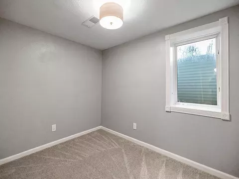 Bedroom - 517 Ladonna Ln, Faribault, MN 55021 photo 6 of 7