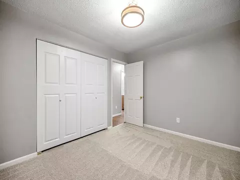 Bedroom - 517 Ladonna Ln, Faribault, MN 55021 photo 3 of 7