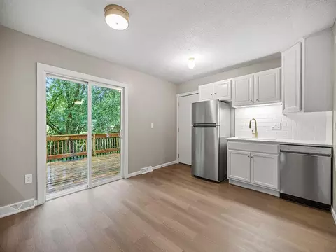 Kitchen - 517 Ladonna Ln, Faribault, MN 55021 photo 3 of 6