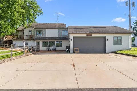 19522 Roberds Lake Blvd, Faribault, MN 55021