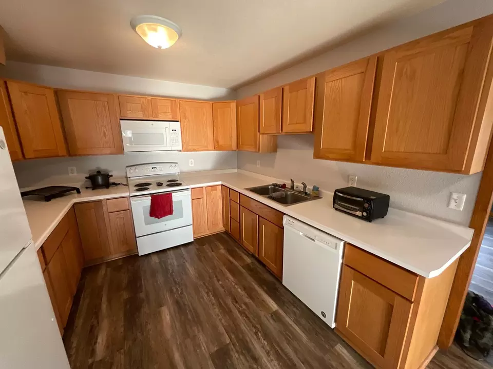 Kitchen - 37276 Willow Rd N, Laporte, MN 56461 photo 2 of 3