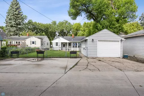 Exterior - 1253 3rd St N, Fargo, ND 58102 photo 7 of 7