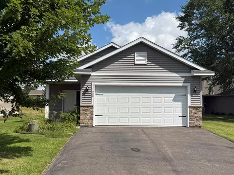 1000 Golden Way NW, Isanti, MN 55040