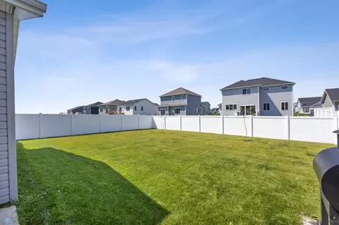 7315 27th St S, Fargo, ND 58104 photo 27