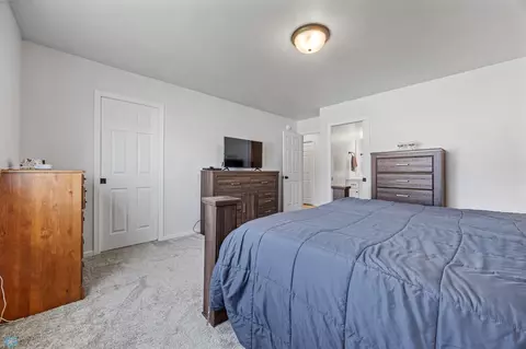 7315 27th St S, Fargo, ND 58104 photo 13