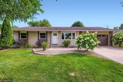 1221 14th St W, Hastings, MN 55033
