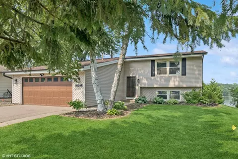 2952 Center Rd SW, Prior Lake, MN 55372