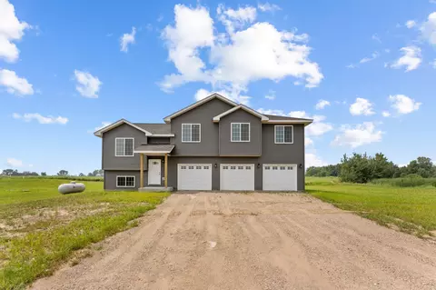 16547 Eagle Ridge Cir, Pine City, MN 55063