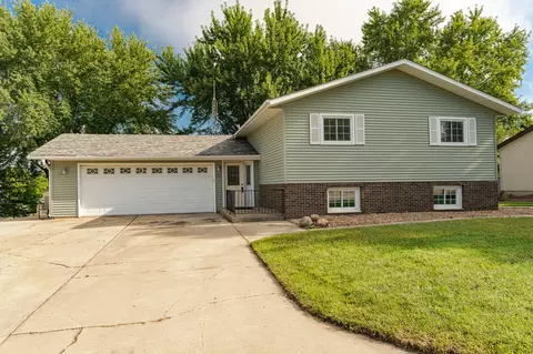 901 5th St NW, Kasson, MN 55944