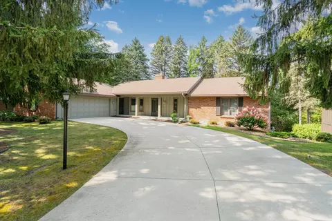 7880 Somerset Rd, Woodbury, MN 55125