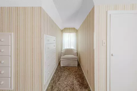 Entry Way - 310 3rd Ave SW, Faribault, MN 55021 photo 3 of 4