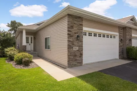 6101 Boulder Ridge Dr, Rockford, MN 55373