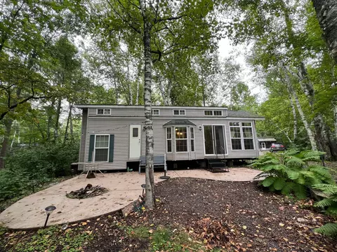 57 Pathfinder Village, Hinckley, MN 55037
