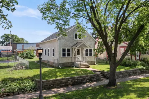 1692 W Race St, Saint Paul, MN 55116