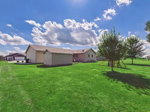 111 9th St SE, Freeport, MN 56331 photo 3