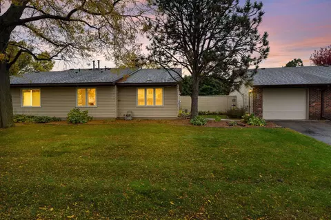 9268 Indian Blvd S, Cottage Grove, MN 55016