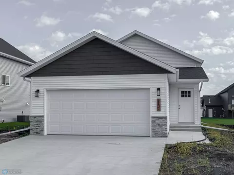 1137 60th Ave W, West Fargo, ND 58078