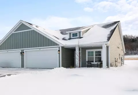 101 Maple Ct, Cannon Falls, MN 55009