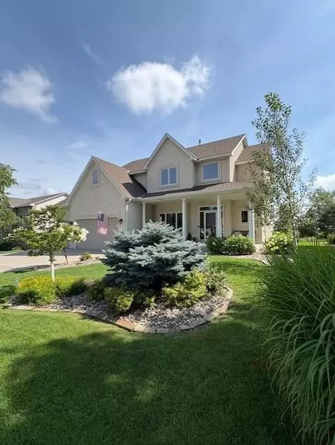 1203 Adrian Dr, Chaska, MN 55318