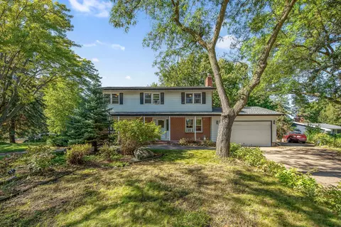 3960 Mckinley St NE, Columbia Heights, MN 55421