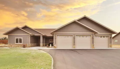 39589 Park Dr UNIT 22, Menahga, MN 56464
