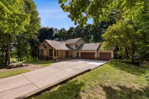 23521 Wood Ln, Rogers, MN 55374