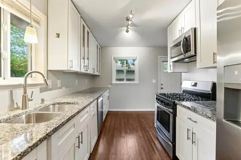 Kitchen - 2757 Anglessly Ln, Mound, MN 55364 photo 1 of 4