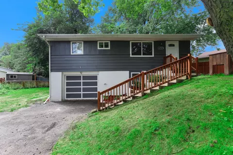 Exterior - 2757 Anglessly Ln, Mound, MN 55364 photo 4 of 5