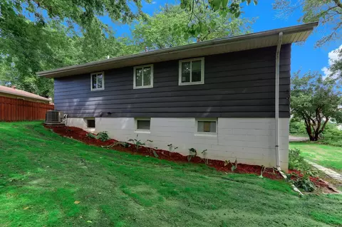 Exterior - 2757 Anglessly Ln, Mound, MN 55364 photo 2 of 5
