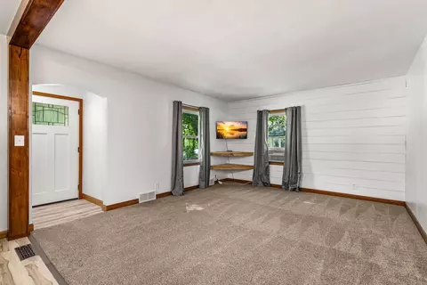 1315 10th St E, Glencoe, MN 55336 photo 5