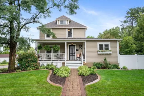 307 E Hughes St, New Richmond, WI 54017