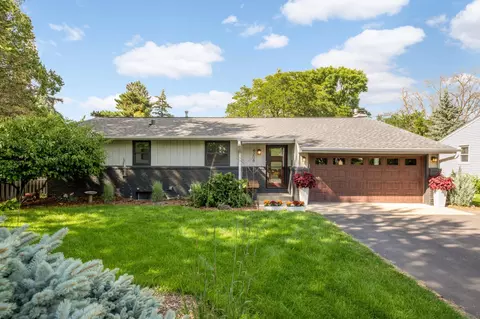 4208 W 70th St, Edina, MN 55435