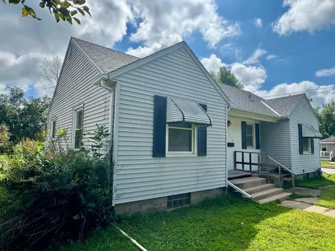 1311 6th St SE, Austin, MN 55912 photo 2