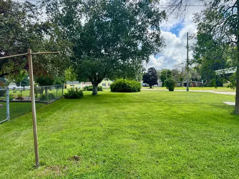 1311 6th St SE, Austin, MN 55912 photo 6