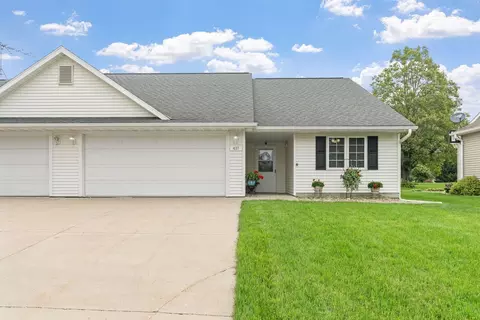 437 Beverly St, Wanamingo, MN 55983
