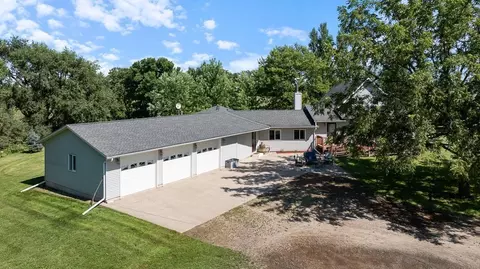 3334 310th St, Marshall, MN 56258