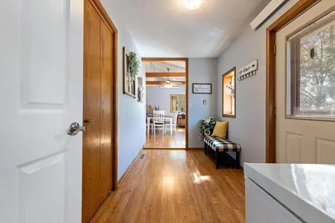 Entry Way - 3334 310th St, Marshall, MN 56258 photo 1 of 9