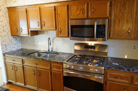 4199 Knob Cir #102, Eagan, MN 55122 photo 2