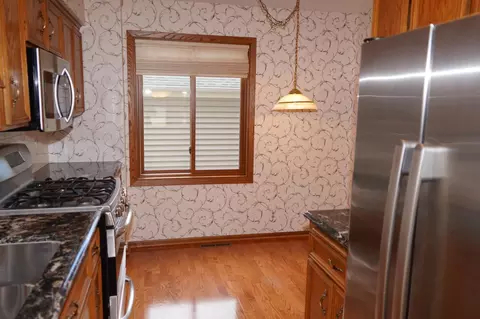 4199 Knob Cir #102, Eagan, MN 55122 photo 9