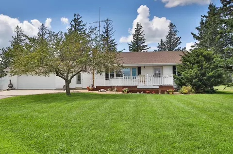 16818 280th Ave, New Richland, MN 56072