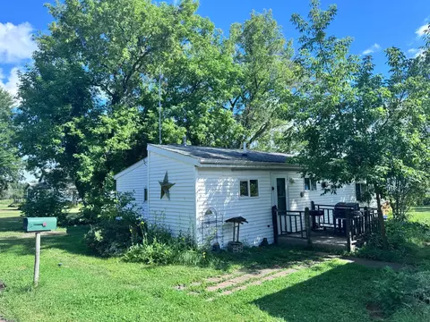 5586 N 1st Ave, Kettle River, MN 55757