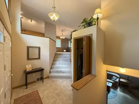 1761 Karis Way, Eagan, MN 55122 photo 4
