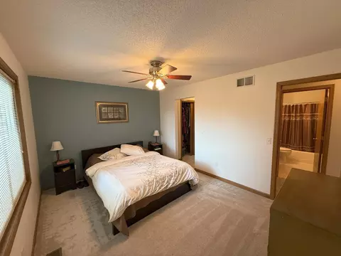 1761 Karis Way, Eagan, MN 55122 photo 17