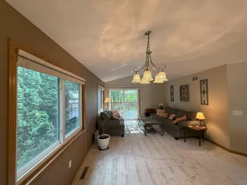 1761 Karis Way, Eagan, MN 55122 photo 6