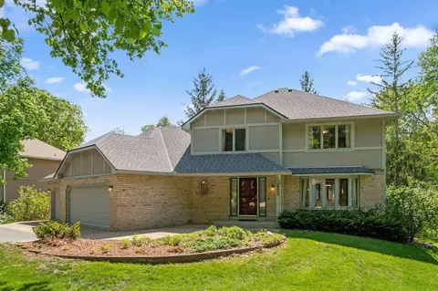 12005 27th Ave N, Plymouth, MN 55441