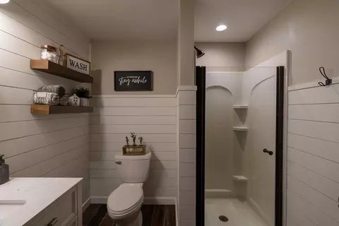 Bath - 8570 369th Ave, Waseca, MN 56093 photo 5 of 5